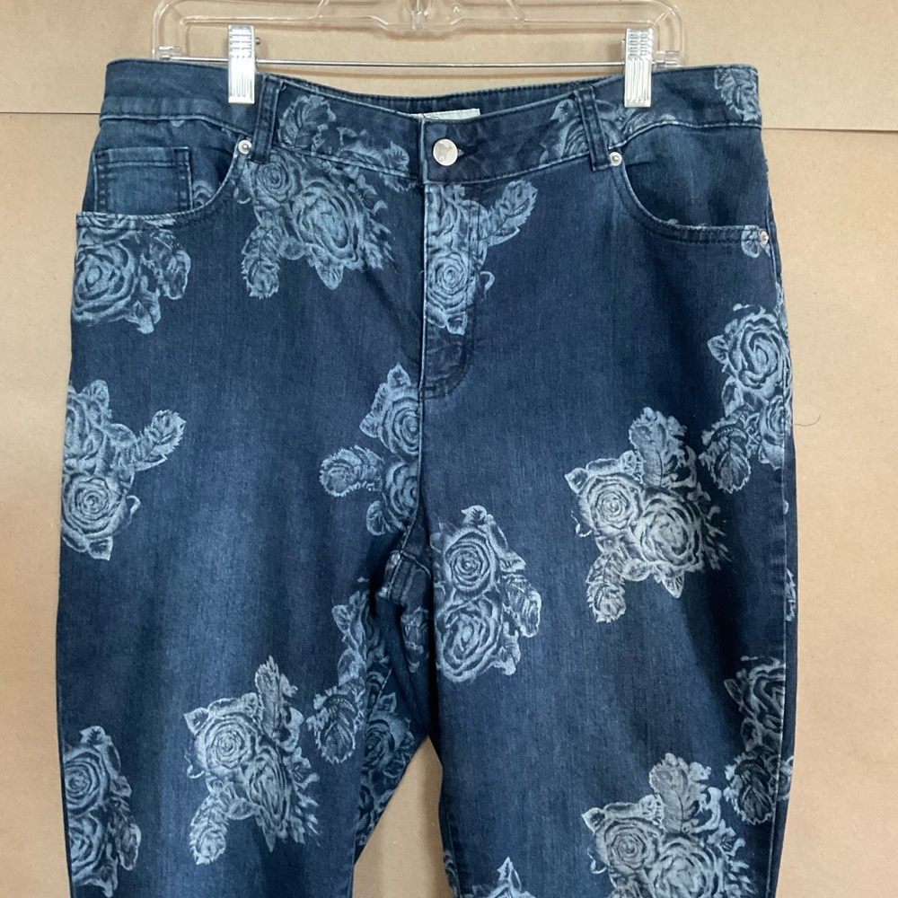 EST 1946 Floral Patterned Blue Jeans. Size 16 - Picture 2 of 8